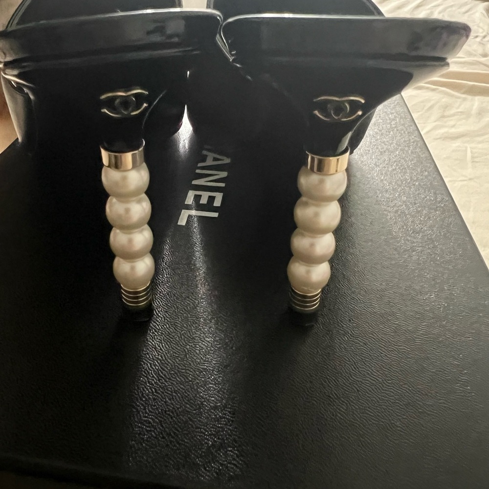 Chanel mules - Picture 5 of 9